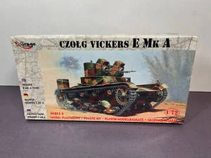 Mirage Hobby CZOLG Vickers E Mk A 72603 WWII Tank 1:72 Figure Model Kit - Picture 1 of 6