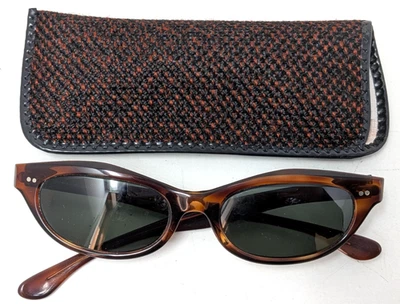 Gafas de sol raras vintage Bausch & Lomb B&L Ray Ban Dune Cateye con estuche Foto 1 de 4