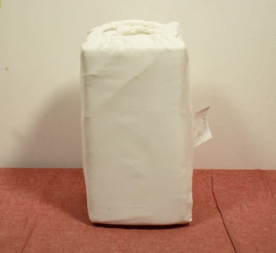 Room Essentials Easy Care Cotton Blend Sateen Fitted Sheet White King* - Image 1 of 4