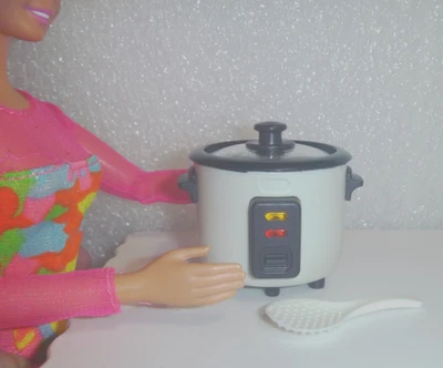 Miniature Off White Crock Pot With Spoon & Removable Lid~*~For Barbie or ? - Image 1 of 4