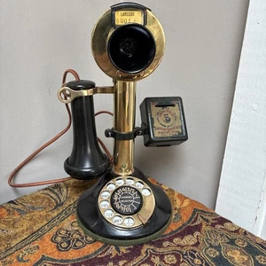 Antikes automatisches elektrisches Messing Kerzenständer Telefon mit Höflichkeit Münzbox - Bild 1 von 11
