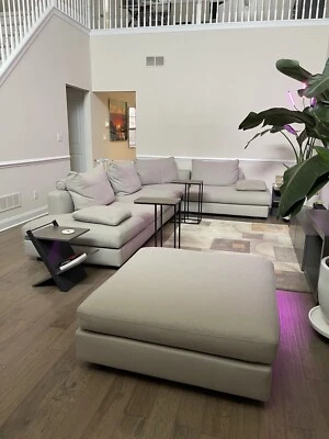 The feather topped high-resilient foam seat and back cushions of the Clouds Sofa - Image 1 of 4