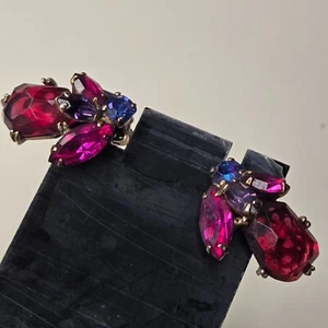 Vintage Signed WEISS Gammatic Pink Purple Blue Rhinestone Clip On Earrings - Picture 1 of 11