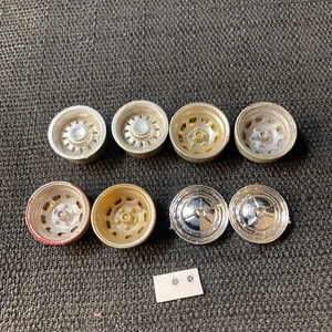 Vintage Schrottplatz Plastik 1:25 Modellauto Räder & Felgen XX016 Decals - Bild 1 von 5