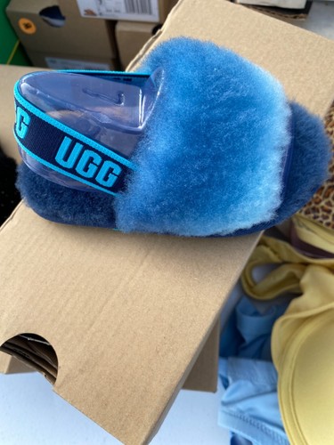 Nuovissime diapositive Ugg sfocate blu nella scatola (ragazze)
