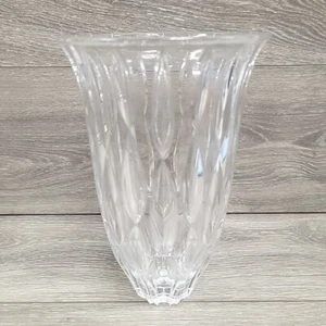 Marquis by WATERFORD Rainfall 9" Crystal Vase  - Picture 1 of 7