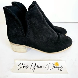 Seven7 Womens Soho Faux Suede Black Cut Out Ankle Booties Vegan Sz 6.5 - Sh438.2 - Picture 1 of 7