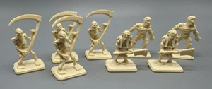 Heroquest (1989) - Milton Bradley - Undead Miniatures x 8 - Sin pintar - Imagen 1 de 8