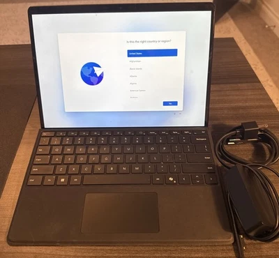 Microsoft Surface Pro X 1876 13" W/KEYBOARD-Box SQ1 2.9GHz 8GB 512GB SSD - Black - Image 1 of 4