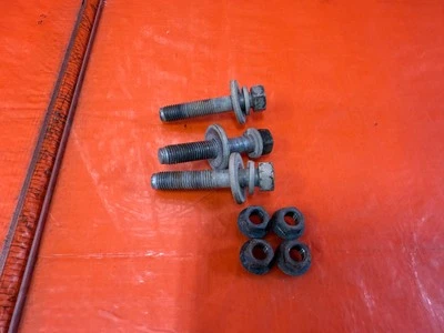10-16 HYUNDAI GENESIS COUPE 3.8L - REAR TRANSMISSION BRACKET BOLTS OEM #299 — 第 1/4 张图片
