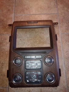 Ford F150 2013-2014 8" pantalla táctil bisel y radio control panel madera - Imagen 1 de 8