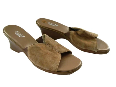 Munro American Slides Womens Size 10.5 Sparkly Golden Tan Leather Sandals Shoes - Image 1 of 4
