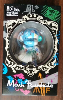 TOY2R MARK FAIRWHALE 2.5" QEE 2006 NOVO NA CAIXA - VERSÃO RARA AZUL E BRANCO - Imagem 1 de 4