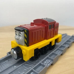 Take N Play Thomas the Tank Engine Take and Play Engine SALTY - Picture 1 of 9