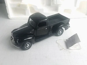 Franklin Mint 1940 FORD PICKUP TRUCK Black 1/24 scale Diecast With box - Picture 1 of 13