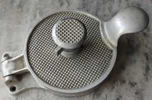 2 Vintage Hamburger Patty Makers, Aluminum,. Progressus, West Germany - Picture 1 of 9