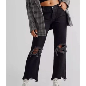 Free People Black Jeans Maggie Cropped Distressed Size 29 - Picture 1 of 13
