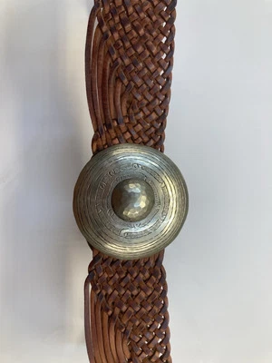 Cinturón de cuero trenzado  Foto 1 de 4