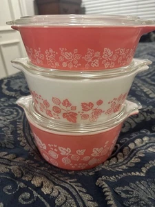 PYREX Pink Gooseberry Vintage Casserole Set with Lids 471 472 473 - Picture 1 of 17