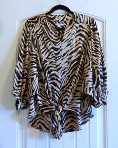 CHICO'S Women's Animal Print Tie Front Hi Low Hem Blouse Top SZ 1 or M - Picture 1 of 5