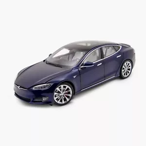 Tesla Diecast ufficiale scala 1:18 modello S P100D - blu intenso - Foto 1 di 9
