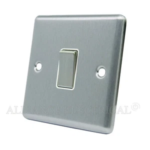 Cepillado Satinado Cromo Clásico Intermedio 1 Gang 2Way Interruptor de luz CSC1GSWIWSI - Imagen 1 de 1