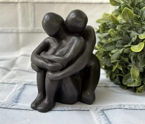 Dave Kalb Kaltguss Bronze Statue 'MB' Embracing Lovers - Bild 1 von 6