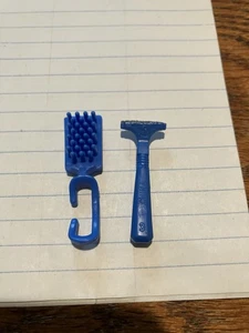 Barbie Sport Shave Ken Doll Blue Brush and Fake Razor 80s - Picture 1 of 2