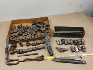 99pcs Antique Model T Mossbeg Ratchet / Socket Tools 90 sockets & More! - Bild 1 von 24