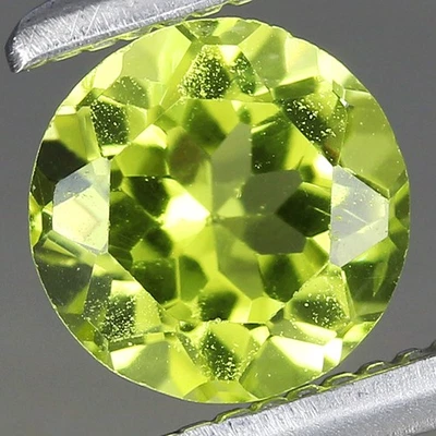 0.5ct t.w 5mm Round Natural Unheated Untreated Green Peridot, Myanmar💯 - image 1 of 4