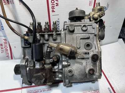 Mercedes W123 240D 1977-1983 motor 2,4 L diésel bomba inyectora de combustible OEM 240 Foto 1 de 4