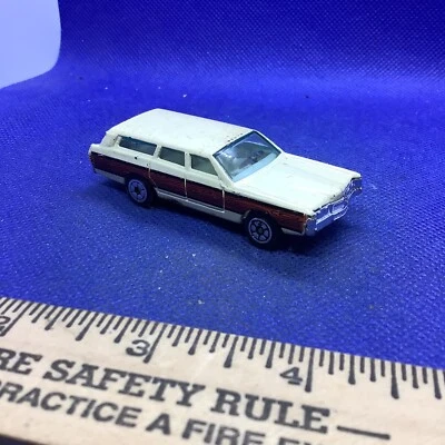 YATMING Nº FORD STATION WAGON 1015 HECHO EN PANEL DE MADERA HONG KONG Foto 1 de 4