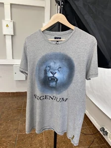 🇺🇸 Vintage 90s Armani Lion Ingenium Mighty latin language t-shirt size XL grey - Picture 1 of 8