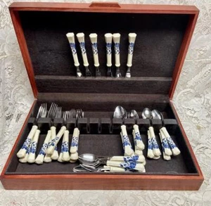 Vintage, 36-pc Oxford Hall Japan Blue Willow Flatware, Service for 6 with Box(B) - Picture 1 of 12