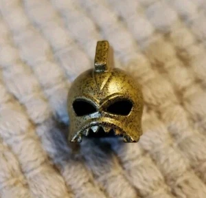 Lego Atlantis Portal Emperor GOLD BATTLE HELMET Castle Minifig Headgear 8078 - Picture 1 of 4