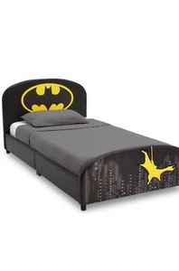 Batman Bed - Picture 1 of 1