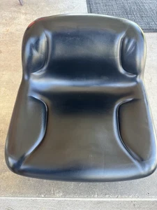 Asiento de cortacésped MTD genuino OEM 757-05229 para máquinas de patio - Imagen 1 de 9