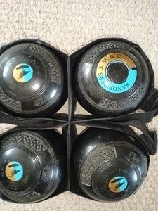 Set Of 4 Thomas Taylor Size 1 Indoor Lawn Short Mat Bowls Used & Carrier - Picture 1 of 2