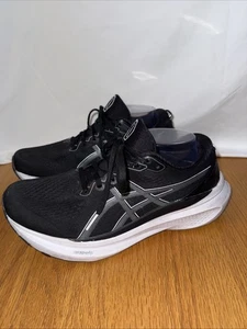 Asics Gel Kayano 30 Womens Size 10 Wide Running Shoes Black White - Picture 1 of 8
