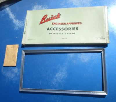 NOS GM BUICK VINTAGE ACCESSORY LICENSE PLATE FRAME - Image 1 of 4