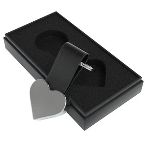 Llavero con corazón correa de cuero brillante colgante de corazón de plata + caja de regalo - Imagen 1 de 1