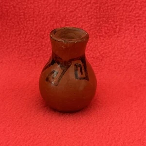 Vintage Native American PJ Pottery Miniature Vase Signed 2" Tall - Picture 1 of 5