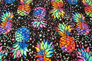 Patchwork Fabric Timeless Treasures Fun C7948 50X110Cm Pineapple Black Neo - Picture 1 of 1