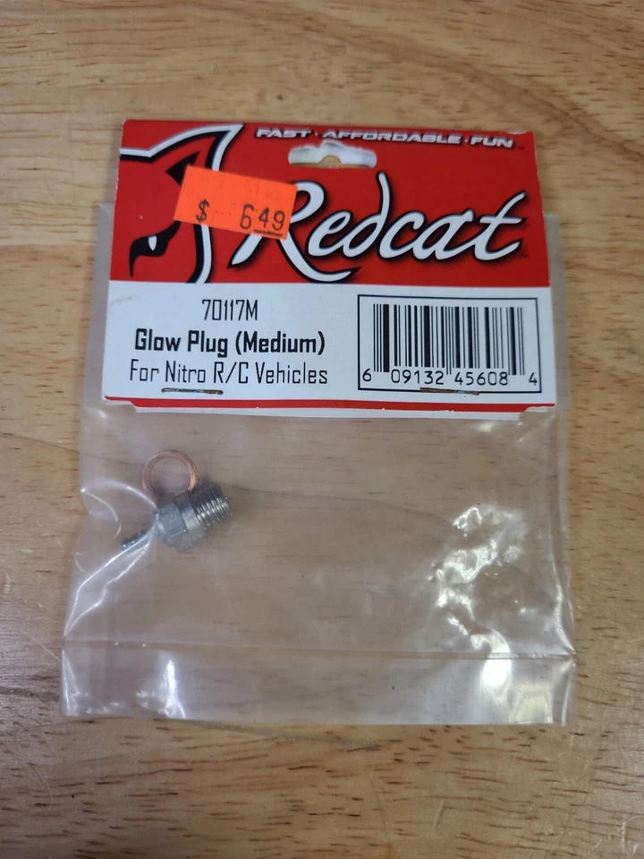 Redcat Racing 70117M Medium Glow Plug - Image 1 of 2