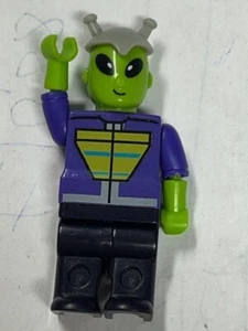 Mega Bloks Micro Action Figure # 2 Alien - Picture 1 of 1