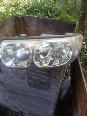 Левая фара для Buick LeSabre 2000-2005 годов выпуска ограниченная серия подходит для 00-05 1 СЛОМАННАЯ ВКЛАДКА - Изображение 1 из 4