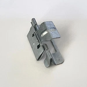LR Discovery 2 1999-2004 Windscreen Finisher Pillar Trim Clip AWR4426 - Picture 1 of 3