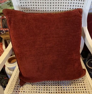 LAURA ASHLEY BURGUNDY CUSHION X 1-BRUSHED VELVETEEN-EUC-100% FEATHER-51x51cm BIG - Picture 1 of 5