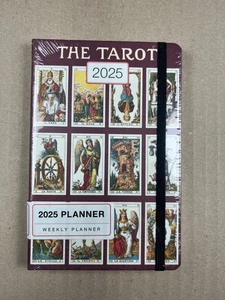 Cavallini & Co. Tarot 2025 Taschen-Wochenplaner, 4"x6" - Bild 1 von 5