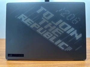ASUS ROG Zephyrus GA402RJ Ryzen 7 6800HS AniMe Matrix - Picture 1 of 17